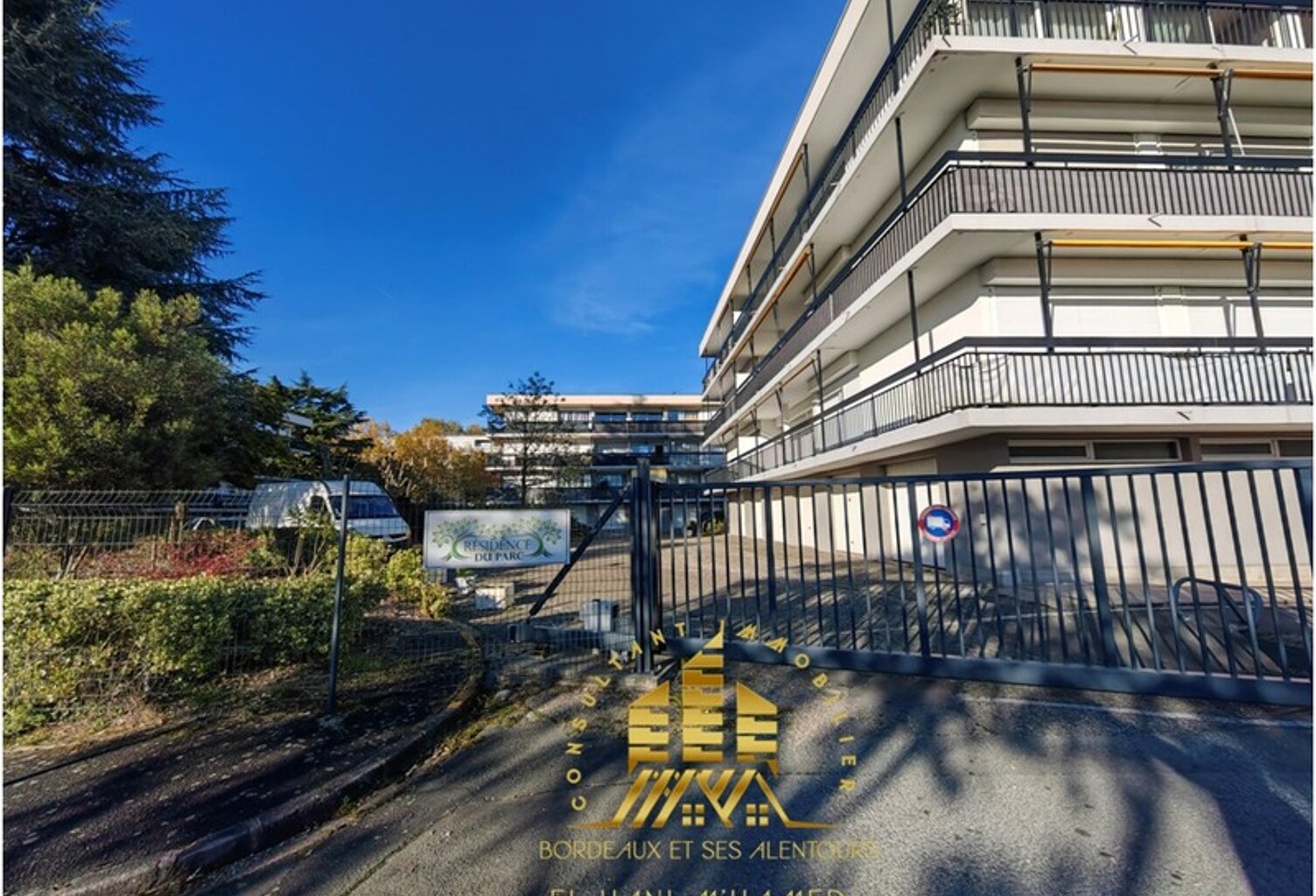 À vendre : garage spacieux et sécurisé à Cenon – Idéal stockage ou investissement — photo 1
