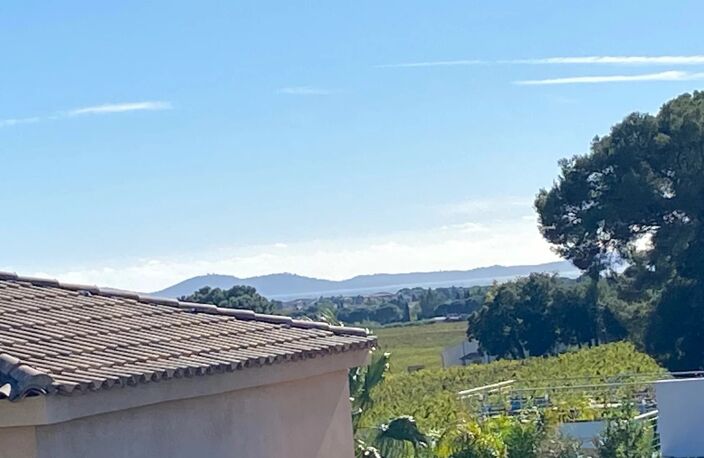 LA LONDE BASTIDE DANS QUARTIER RESIDENTIEL — photo 3