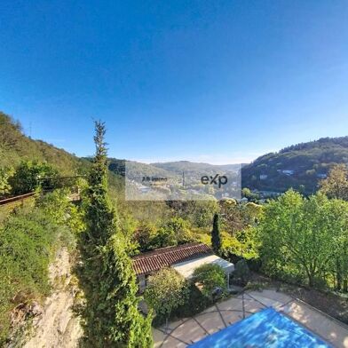 Maison 8 pièces 400000 €