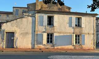 Immeuble   m² à vendre à Rochefort (17300)