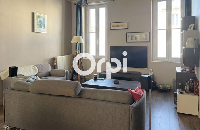 ROCHEFORT - Maison de ville avec patio — photo 2