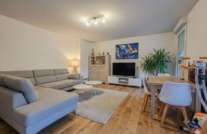 À vendre – Grand T3 de 70 m² dans une superbe résidence arborée — photo 2