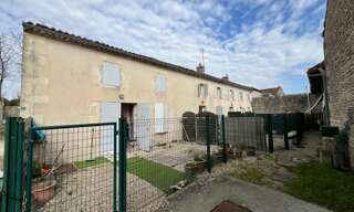 Immeuble  298 m² à vendre à Essouvert (17400)