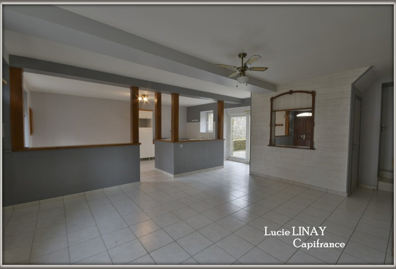 Maison de bourg sur grand terrain, avec dépendance — photo 1