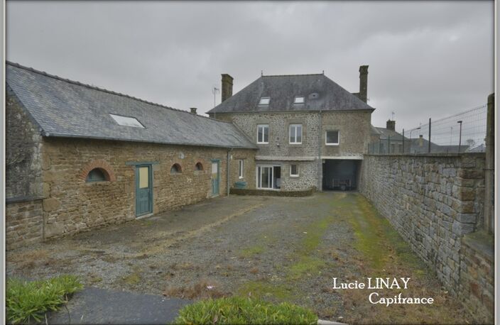 Maison de bourg sur grand terrain, avec dépendance — photo 2