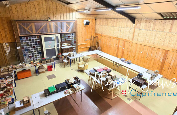À VENDRE – Bâtiment avec fort potentiel d’aménagement (38) — photo 4