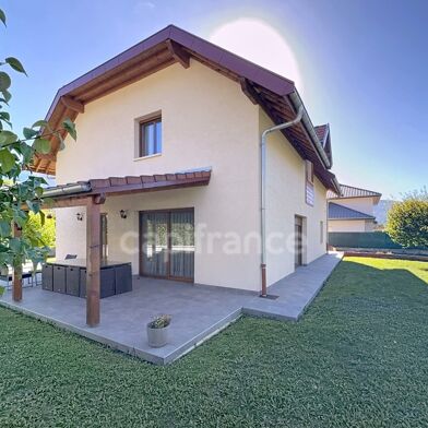 Maison 6 pièces 550000 €