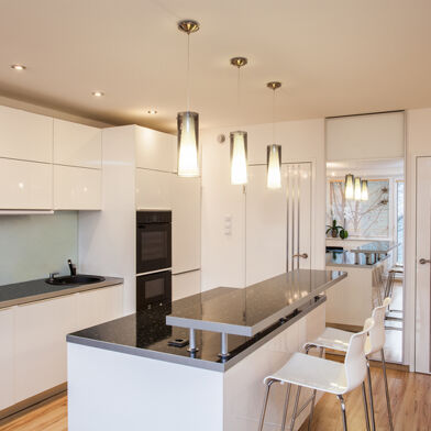 Appartement 4 pièces 677500 €