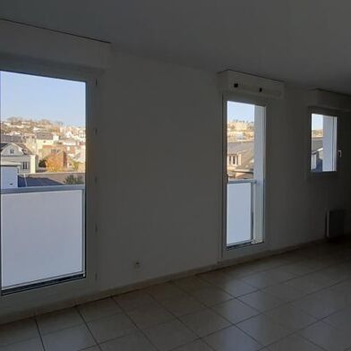 Appartement 2 pièces 710 €