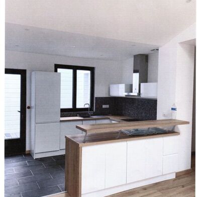 Maison 4 pièces 925 €