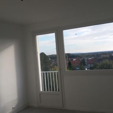 Appartement 3 pièces 750 €