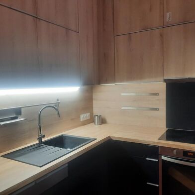 Appartement 5 pièces 925 €