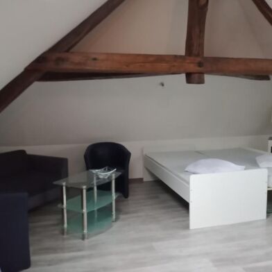 Appartement 1 pièces 450 €