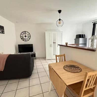 Appartement 1 pièces 470 €