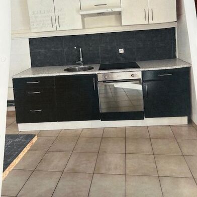 Appartement 3 pièces 750 €