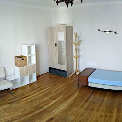 Appartement 1 pièces 450 €