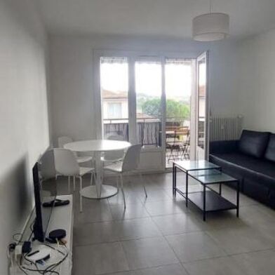 Appartement 4 pièces 1500 €