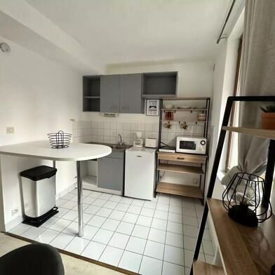 Appartement 1 pièces 490 €