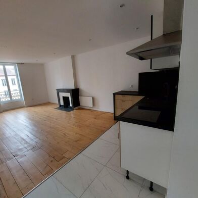 Appartement 2 pièces 607 €