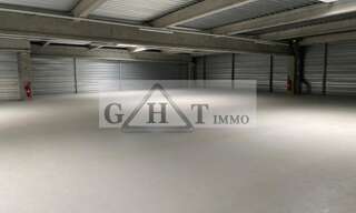 Local industriel  4606 m² à louer à Créteil (94000)