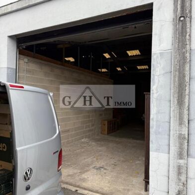 Local industriel  1400 €