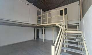 Local industriel  295 m² à louer à Saint-Paul (97460)