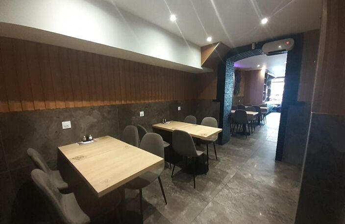 MUR LOCAL COMMERCIAL LOUE AVEC LICENCE IV — photo 2