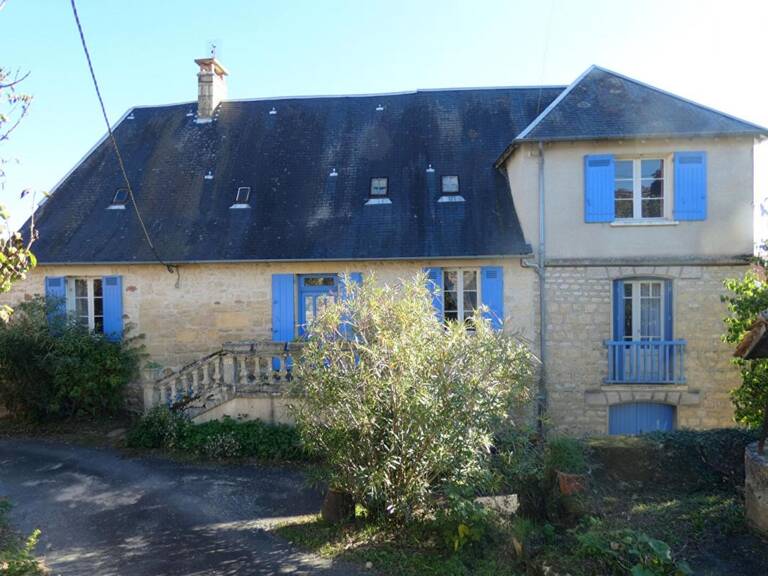 Maison 143 m2 / 4 chambres / 2 granges / terrain 3200m² — photo 1
