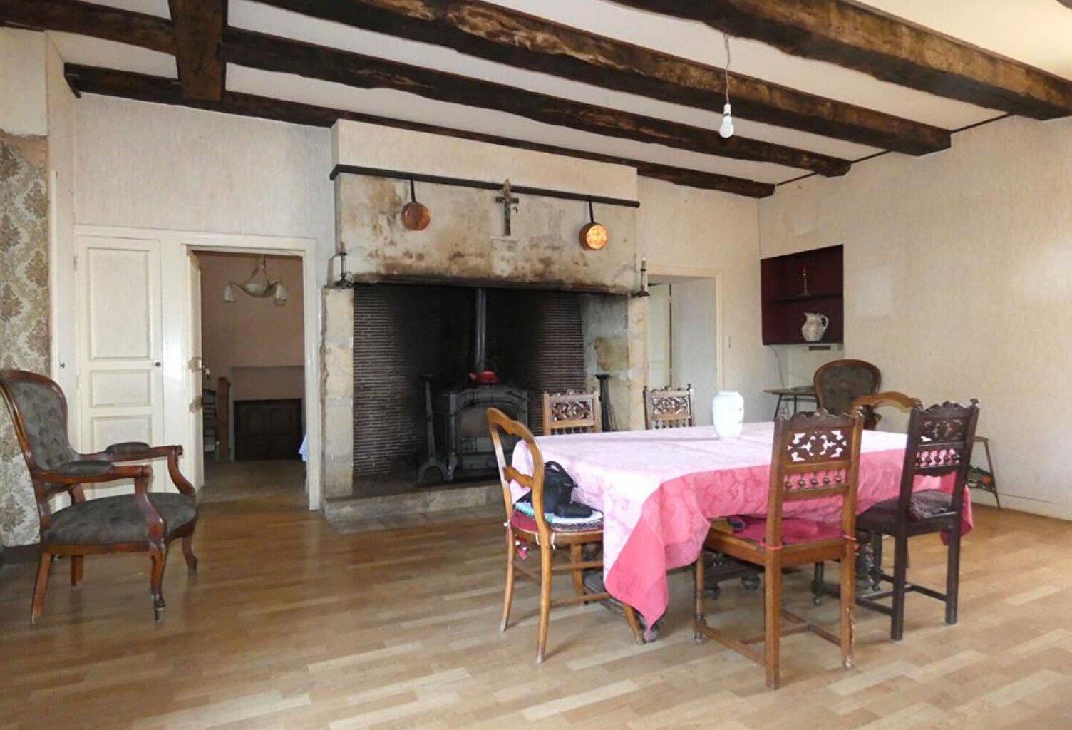 Maison 143 m2 / 4 chambres / 2 granges / terrain 3200m² — photo 1