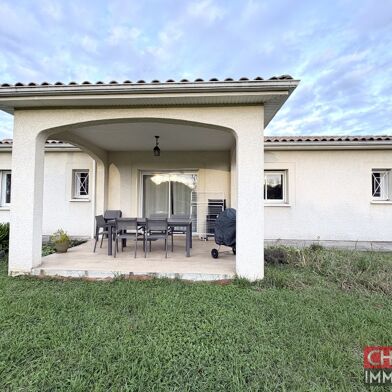 Maison 4 pièces 866 €