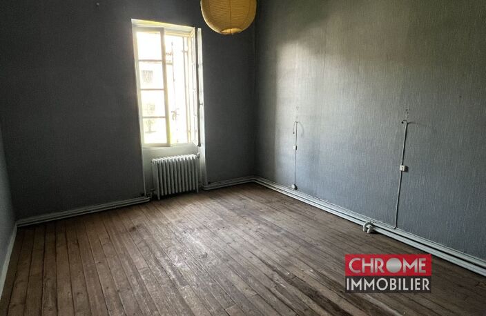 Immeuble à vendre dans l'hypercentre : magasin 175 m² + appartement 250 m² — photo 3