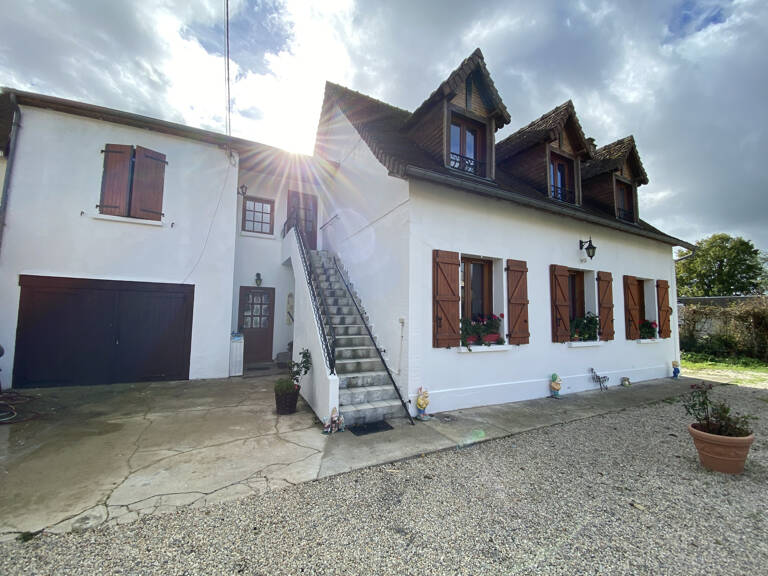 Immeuble ou Maison pour grande famille ou investisseur à Bag — photo 1