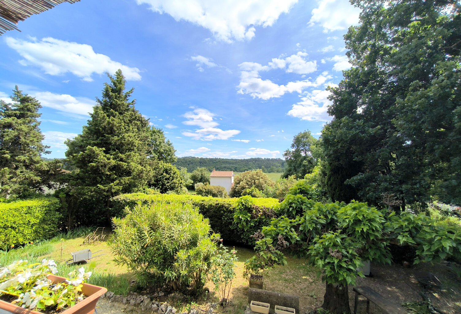 EXCLUSIF ! A 15 mn d'Uzès Maison de 200m2 sur 1560m2 — photo 1