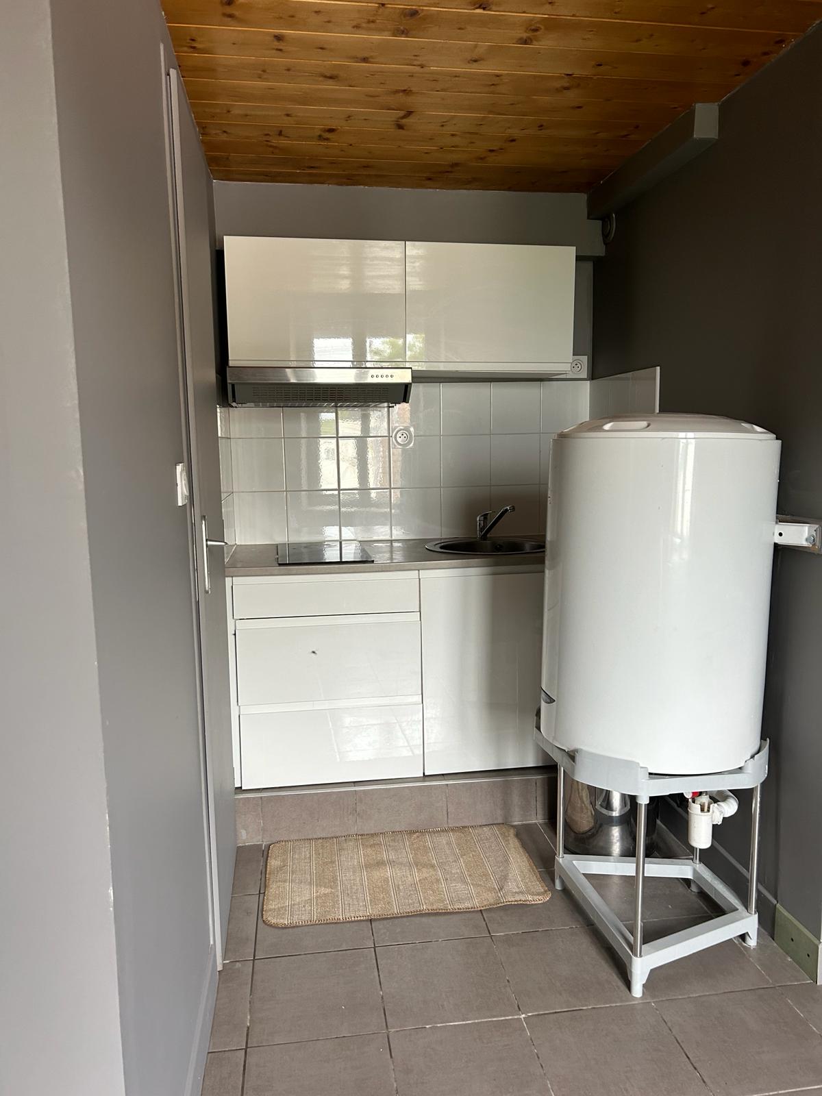 Location Studio 22 m² à Saint-Fons 590 ¤ CC /mois