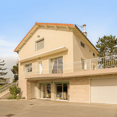 Maison 9 pièces 720000 €