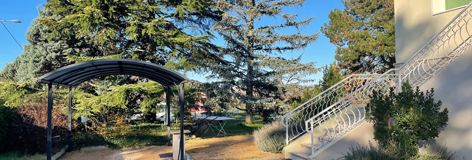 Maison 9 Pièces 215 m² à vendre à Marcilly-d'Azergues (69380)