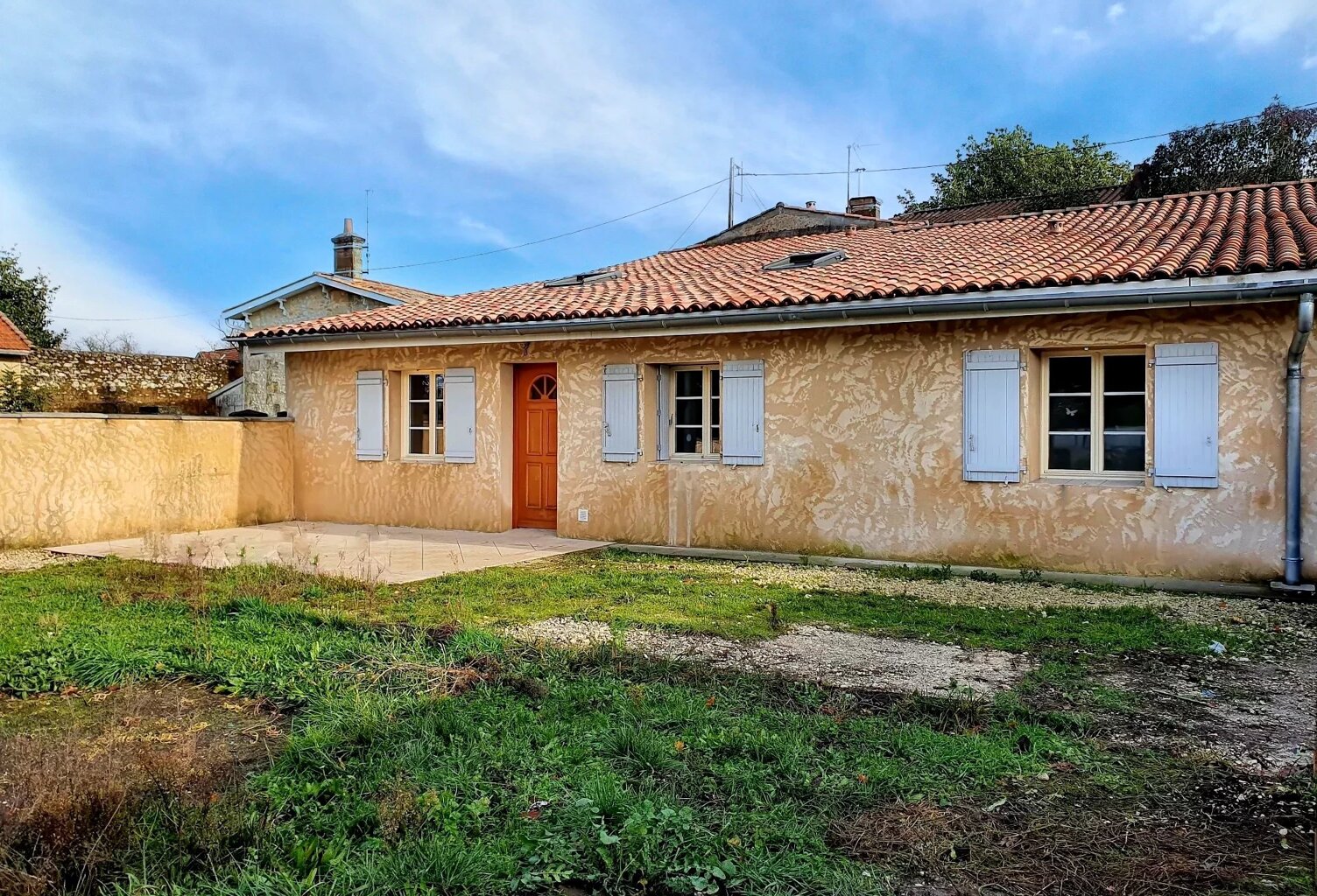 33390 - BERSON CENTRE BOURG - INVESTISSEMENT LOCATIF - 2 MAISONS MITOYENNES — photo 1