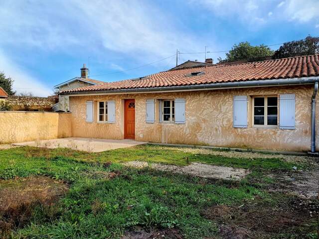33390 - BERSON CENTRE BOURG - INVESTISSEMENT LOCATIF - 2 MAISONS MITOYENNES — photo du bien