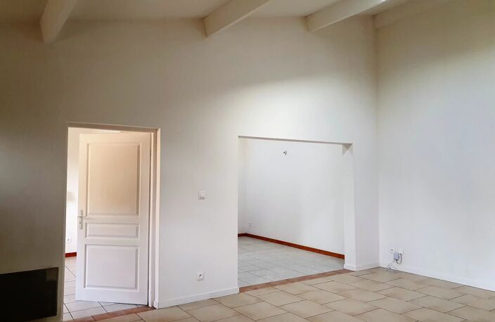 33390 - BERSON CENTRE BOURG - INVESTISSEMENT LOCATIF - 2 MAISONS MITOYENNES — photo 5