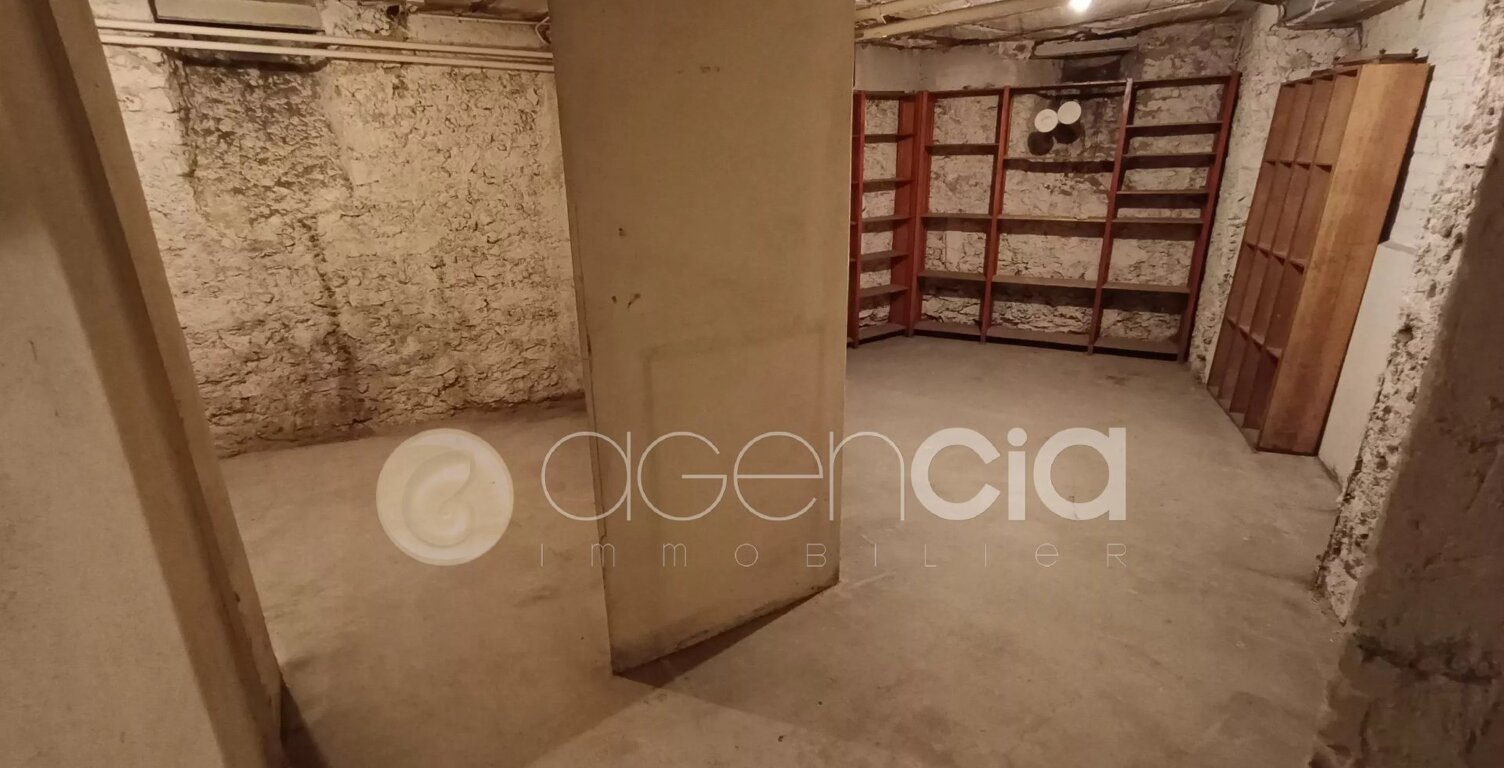 Cannes - Croix des gardes - Grande remise en sous-sol — photo 1