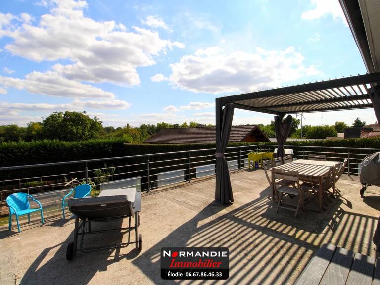 Pavillon familial T7 de 210 m² OISSEL proche A13 ROUEN/PARIS/CAE — photo 1