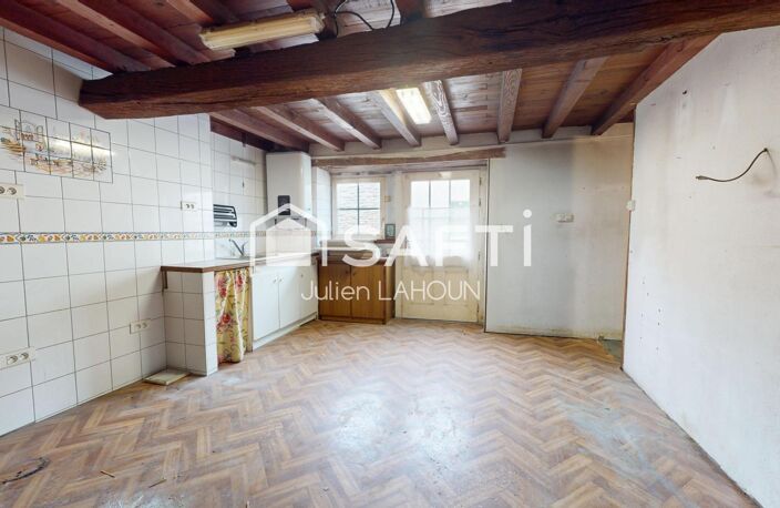 Maison en pierre à rénover  5 pièces  110 m²  Centre de Châteaubernard — photo 2