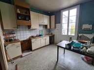 Maison de ville à renover de 140m2 au dessus d'un local de 50m2 — photo 2