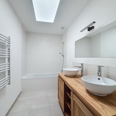 Maison 5 pièces 1540 €