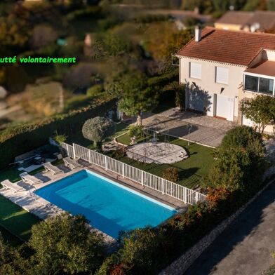 Maison 8 pièces 499000 €