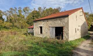 Garage   m² à vendre à Bellenaves (03330)