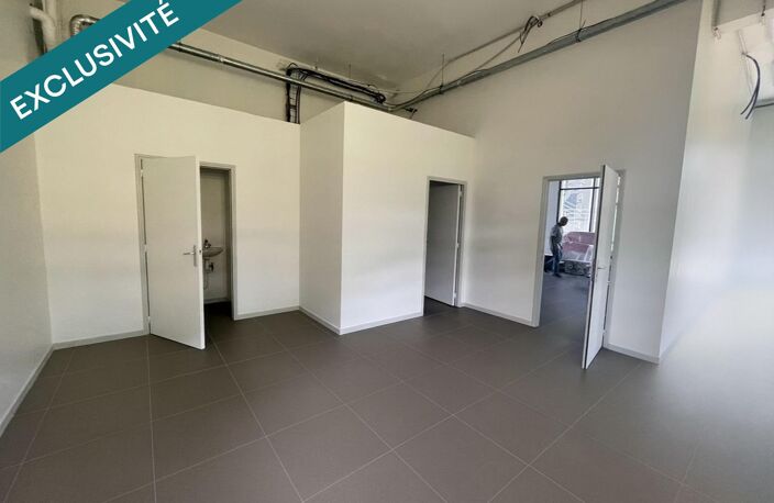 Droit au bail, local professionnel aménagé, neuf. — photo 3