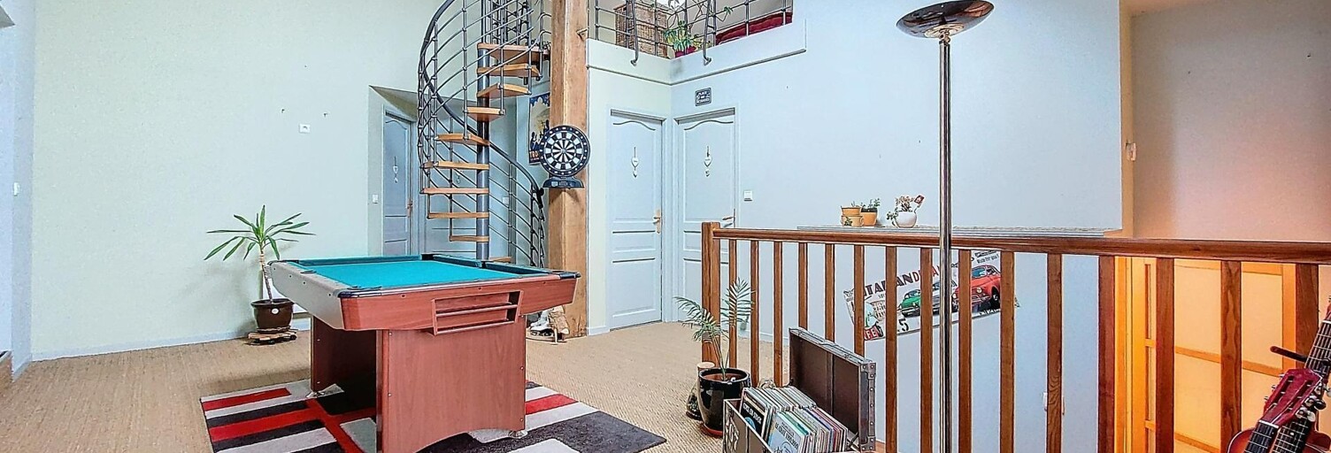 Maison 8 Pièces 197 m² à vendre à Vézelise (54330)