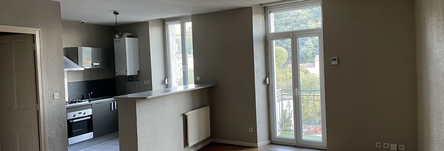 Appartement 3 Pièces 77 m² à louer à Vals-les-Bains (07600)