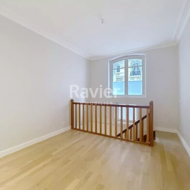 Appartement 2 pièces 1590 €